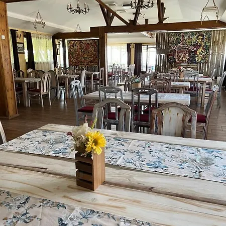 Hotel Etno Selo Markovi Konaci *